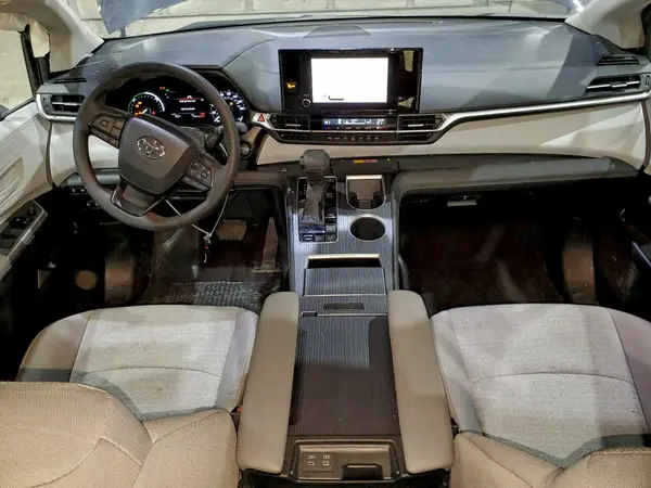 5TDKSKFC5SS163145 2025 TOYOTA SIENNA - Image 8