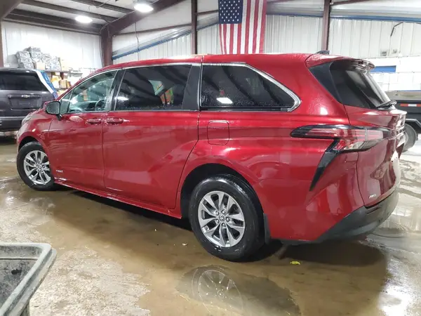 5TDKSKFC6MS005982 2021 TOYOTA SIENNA - Image 2