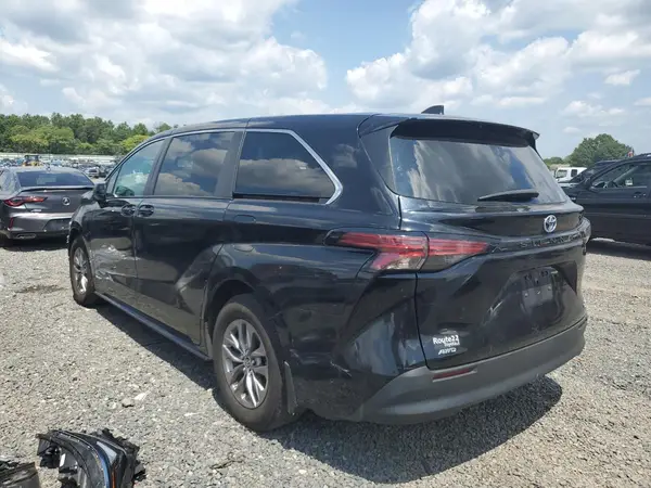 5TDKSKFC6MS020434 2021 TOYOTA SIENNA - Image 2