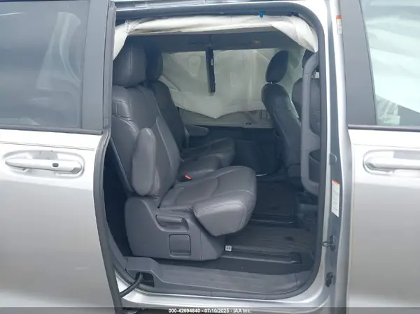 5TDKSKFC6MS028033 2021 TOYOTA SIENNA - Image 8