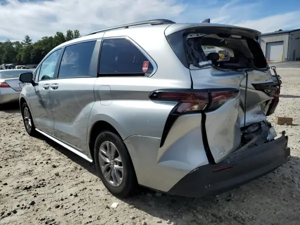 5TDKSKFC6PS092223 2023 TOYOTA SIENNA - Image 2