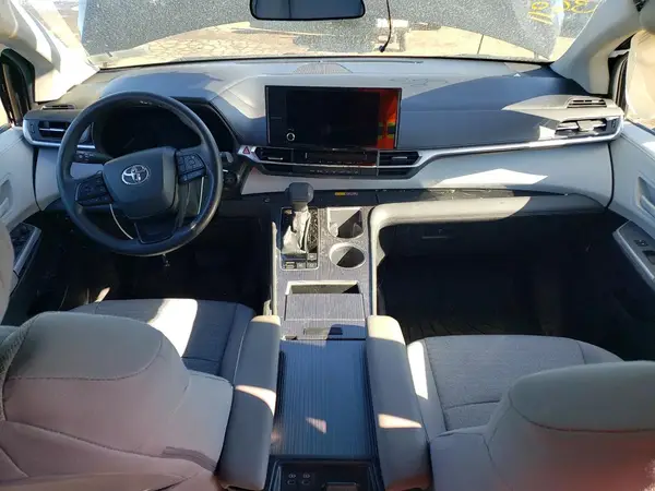 5TDKSKFC6SS188863 2025 TOYOTA SIENNA - Image 8