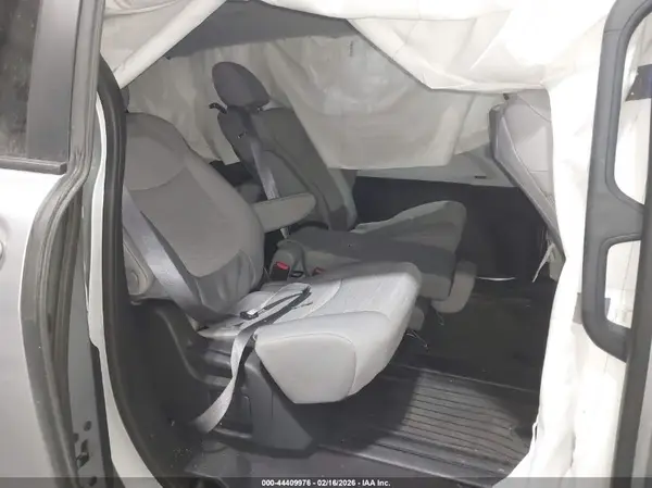 5TDKSKFC6SS209131 2025 TOYOTA SIENNA - Image 8