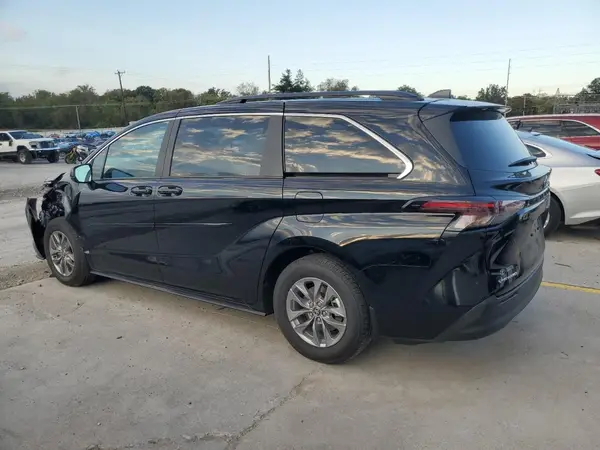 5TDKSKFC6SS217746 2025 TOYOTA SIENNA - Image 2