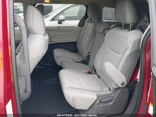 5TDKSKFC7MS007904 2021 TOYOTA SIENNA - Image 8