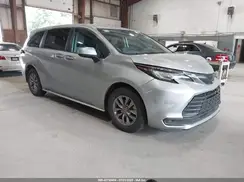 5TDKSKFC7MS036285 2021 TOYOTA SIENNA