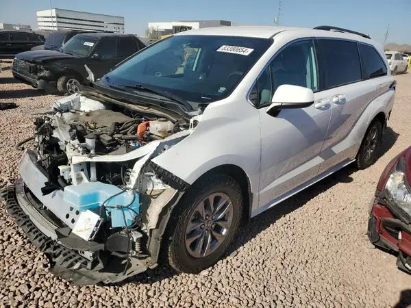 5TDKSKFC7NS048969 2022 TOYOTA SIENNA - Image 1
