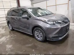 5TDKSKFC7NS069532 2022 TOYOTA SIENNA