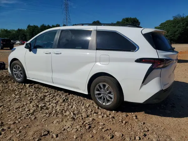 5TDKSKFC7TS231527 2026 TOYOTA SIENNA - Image 2