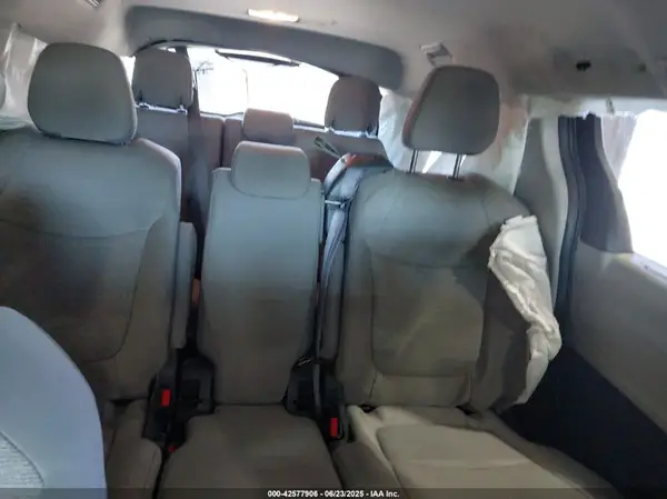 5TDKSKFC8MS035873 2021 TOYOTA SIENNA - Image 8