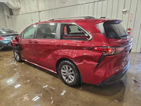 5TDKSKFC8MS037476 2021 TOYOTA SIENNA - Image 2