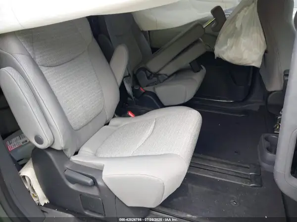 5TDKSKFC8NS070253 2022 TOYOTA SIENNA - Image 8