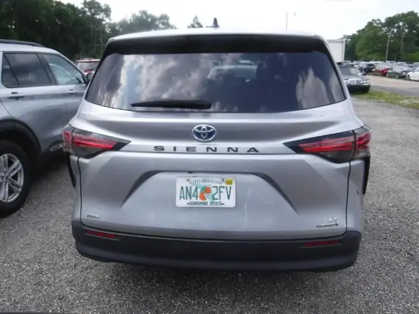 5TDKSKFC8NS070446 2022 TOYOTA SIENNA - Image 8