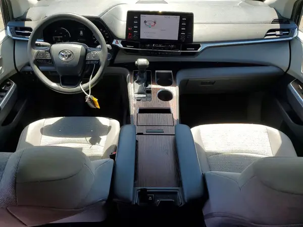 5TDKSKFC8NS070558 2022 TOYOTA SIENNA - Image 8