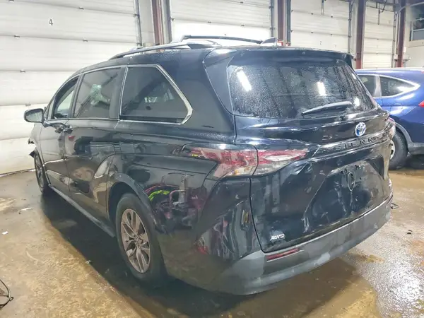 5TDKSKFC8PS074547 2023 TOYOTA SIENNA - Image 2