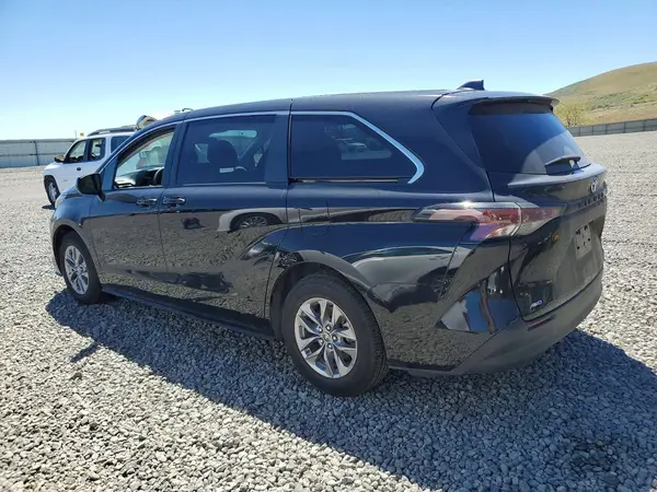 5TDKSKFC8RS121241 2024 TOYOTA SIENNA - Image 2