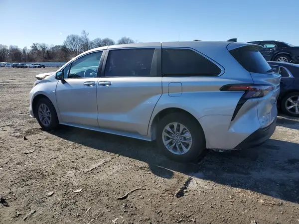 5TDKSKFC8SS167383 2025 TOYOTA SIENNA - Image 2