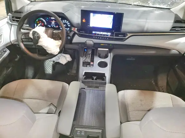 5TDKSKFC8SS182191 2025 TOYOTA SIENNA - Image 8