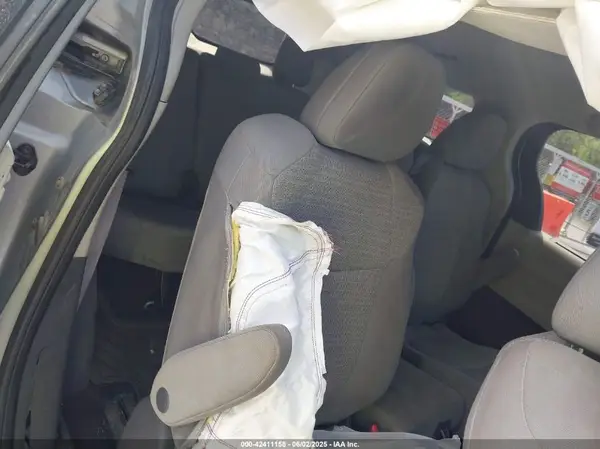 5TDKSKFC9MS035607 2021 TOYOTA SIENNA - Image 8