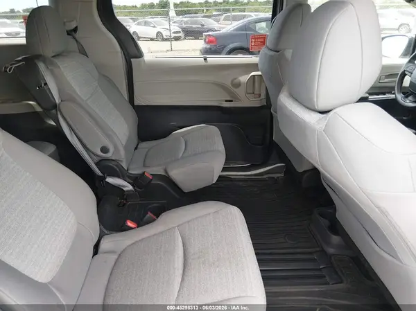 5TDKSKFC9NS062789 2022 TOYOTA SIENNA - Image 8