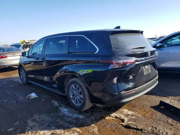 5TDKSKFC9RS116758 2024 TOYOTA SIENNA - Image 2
