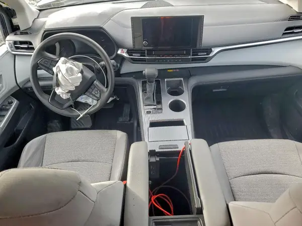 5TDKSKFC9SS194320 2025 TOYOTA SIENNA - Image 8