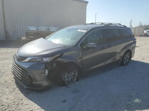 5TDKSKFC9SS199551 2025 TOYOTA SIENNA - Image 1