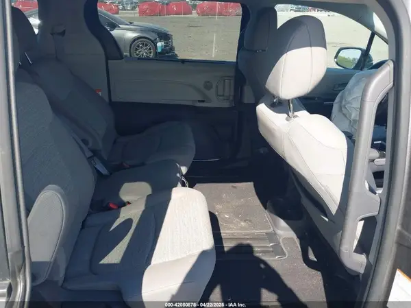 5TDKSKFCXMS031520 2021 TOYOTA SIENNA - Image 8