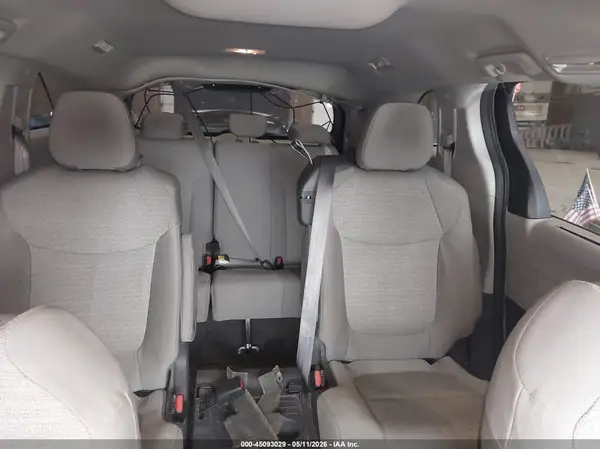 5TDKSKFCXMS035826 2021 TOYOTA SIENNA - Image 8