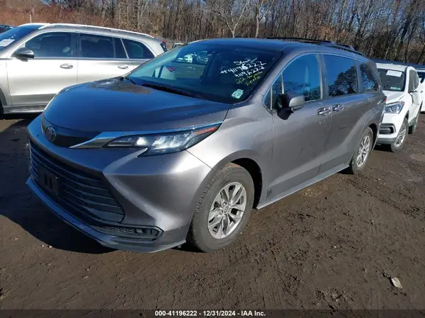 5TDKSKFCXNS053244 2022 TOYOTA SIENNA - Image 2