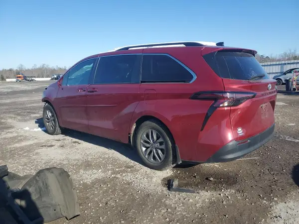 5TDKSKFCXPS073898 2023 TOYOTA SIENNA - Image 2