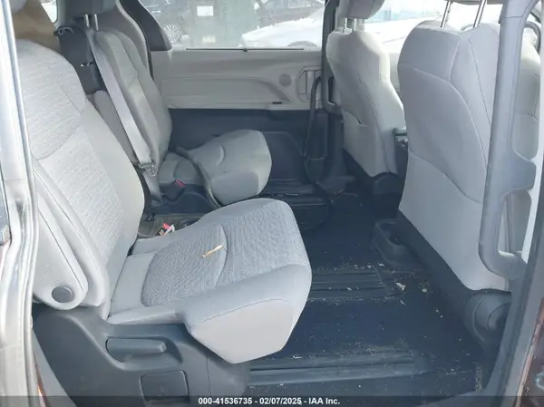 5TDKSKFCXPS079264 2023 TOYOTA SIENNA - Image 8