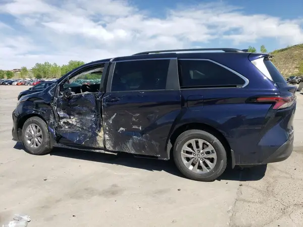 5TDKSKFCXSS180166 2025 TOYOTA SIENNA - Image 2