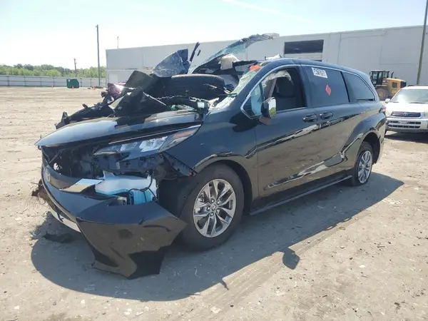 5TDKSKFCXSS180832 2025 TOYOTA SIENNA - Image 1