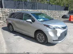 5TDKSKFCXSS210069 2025 TOYOTA SIENNA