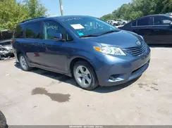 5TDKZ3DC0HS771524 2017 TOYOTA SIENNA