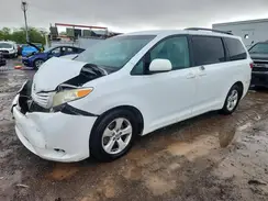 5TDKZ3DC0HS787514 2017 TOYOTA SIENNA