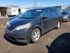 5TDKZ3DC0HS792003 2017 TOYOTA SIENNA