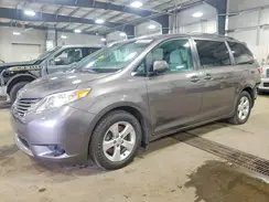 5TDKZ3DC0HS847338 2017 TOYOTA SIENNA