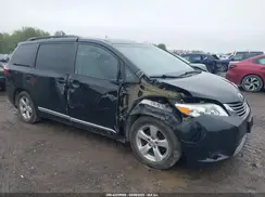 5TDKZ3DC0HS856654 2017 TOYOTA SIENNA