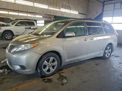5TDKZ3DC0HS871848 2017 TOYOTA SIENNA