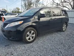 5TDKZ3DC0HS880856 2017 TOYOTA SIENNA