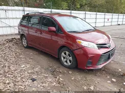5TDKZ3DC0JS904546 2018 TOYOTA SIENNA