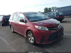 5TDKZ3DC0JS913537 2018 TOYOTA SIENNA