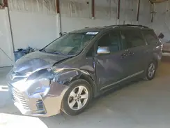 5TDKZ3DC0JS954461 2018 TOYOTA SIENNA