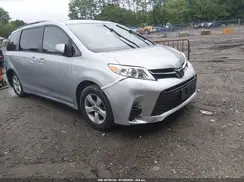 5TDKZ3DC0KS016784 2019 TOYOTA SIENNA