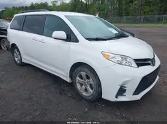 5TDKZ3DC0KS980821 2019 TOYOTA SIENNA