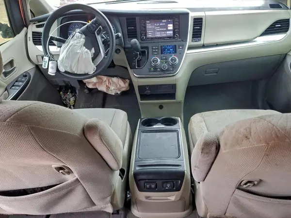 5TDKZ3DC0KS995304 2019 TOYOTA SIENNA - Image 8