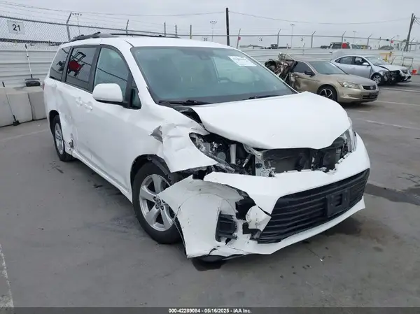 5TDKZ3DC0LS044909 2020 TOYOTA SIENNA - Image 1