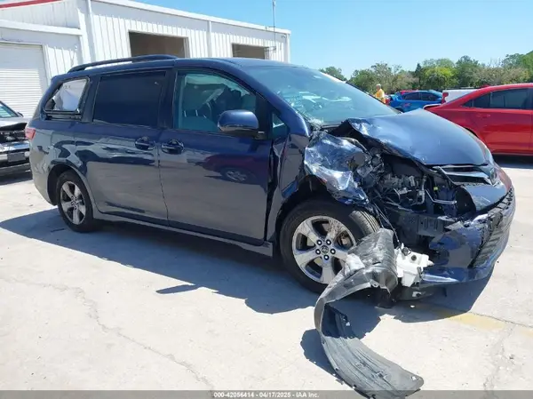 5TDKZ3DC0LS047826 2020 TOYOTA SIENNA - Image 1
